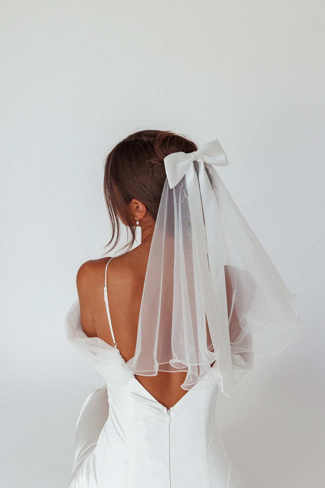 Florence Bow Bridal Veil White